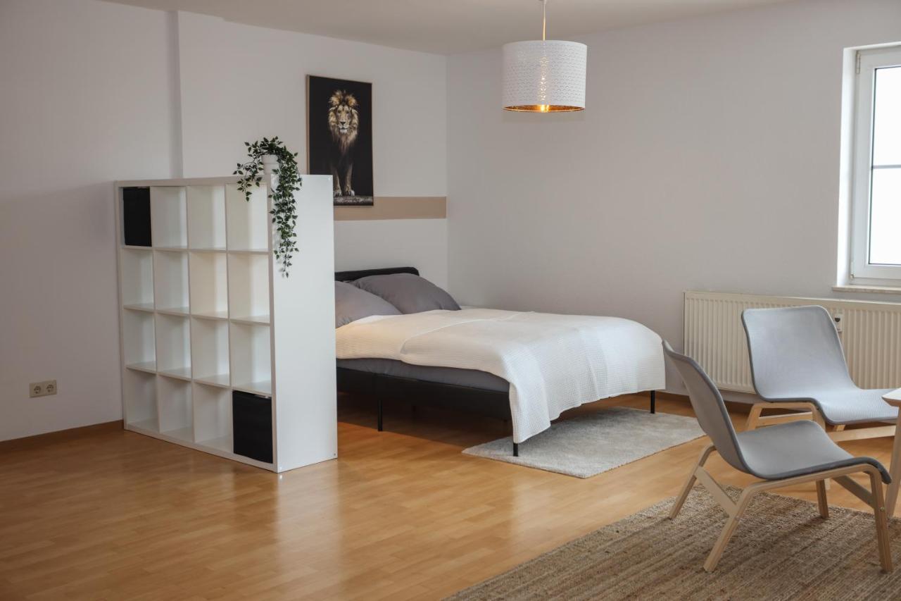 Fullhouse - - K70 - Elevator - Balcony - Smarttv Apartment *