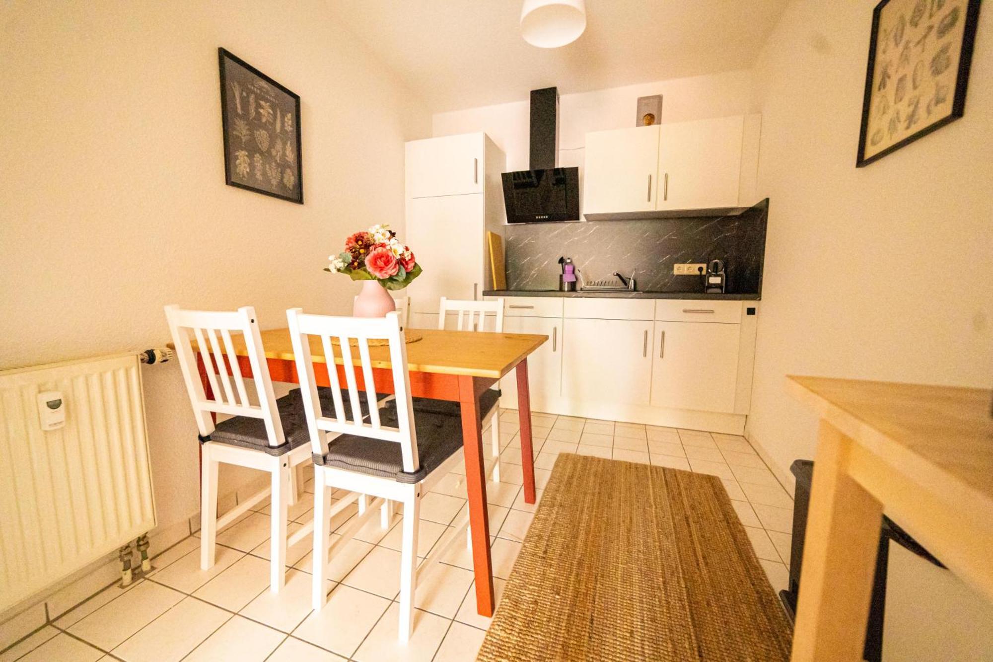 Apartment Fullhouse - - K70 - Elevator - Balcony - Smarttv Eisenach