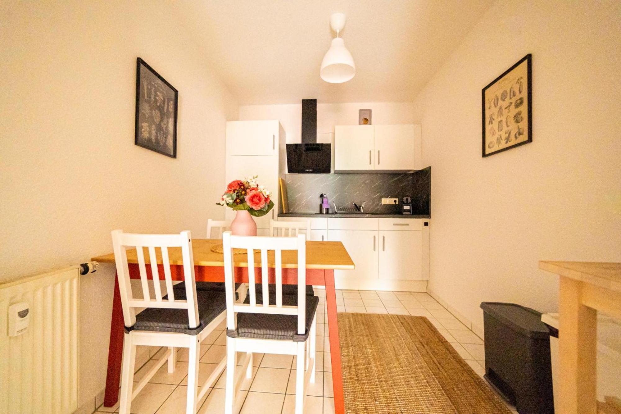 Fullhouse - - K70 - Elevator - Balcony - Smarttv * Eisenach