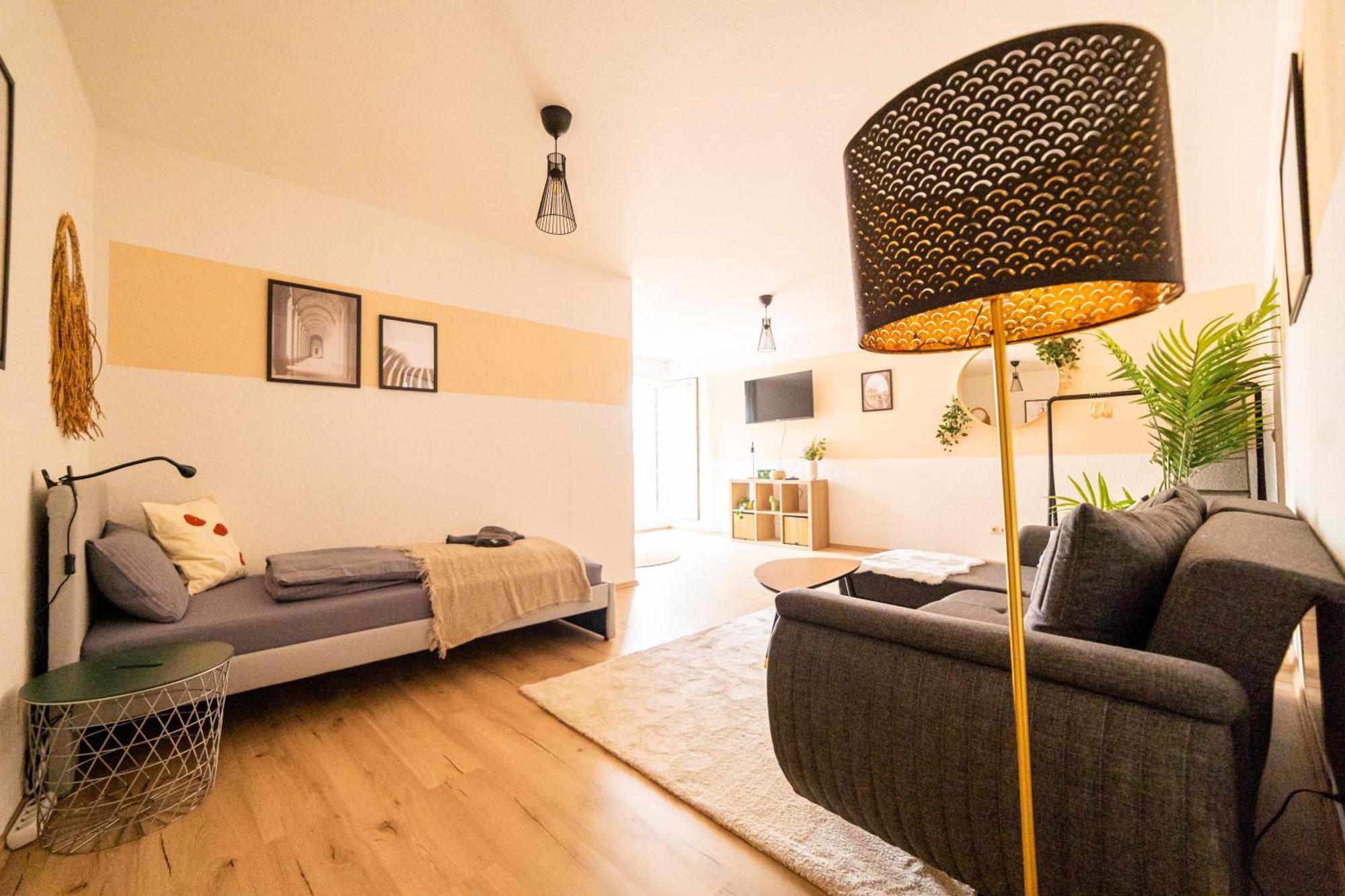 Apartment Fullhouse - - K70 - Elevator - Balcony - Smarttv Eisenach