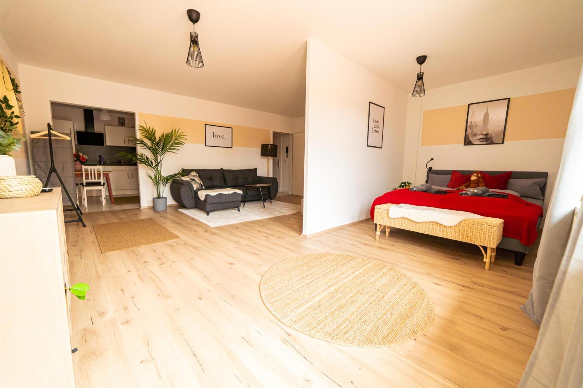 Fullhouse - - K70 - Elevator - Balcony - Smarttv Apartment